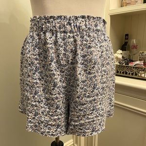 Abercrombie Flowy Floral Shorts